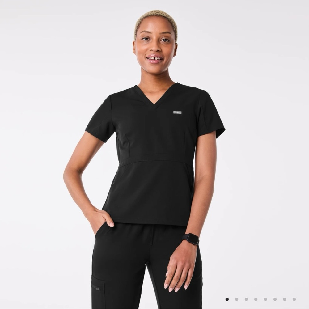 Adra Slim V-Neck Scrub Top